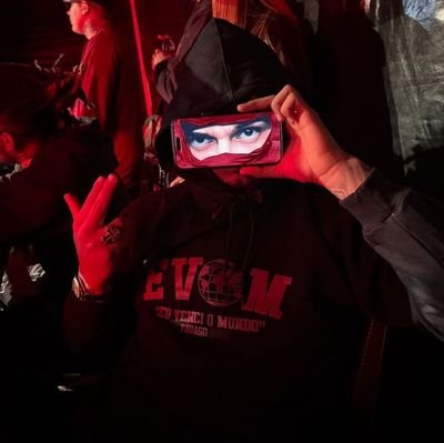 gnyrisjd's profile picture. never cry about the past, but live in the present with your eyes open to the future.