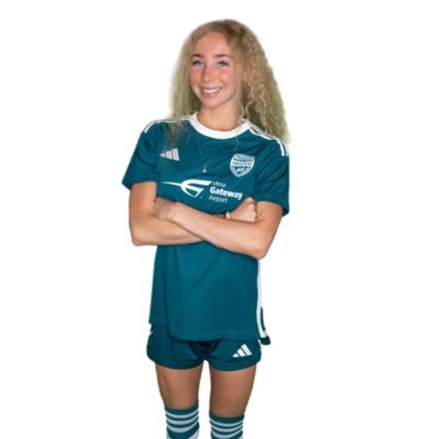 AZ Arsenal 08G DPLO || #19 || 4.2 GPA || positions: 2, 4, 5, 6, 8 || 5’6 || CCV Church ✝️ || 2 yr previous captain: school and club || @marlokrneta@gmail.com