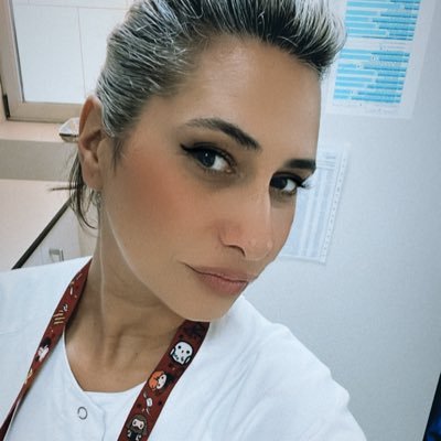 Hija de Ferroviario y maestra escuela. Soy Técnico Superior en Salud Ambiental y Enfermera de profesión y vocación. 🫶🏻