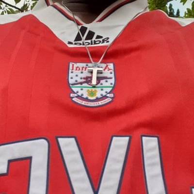 #FuckPartey | Football Tennis Afrobeats | Lifelong fan of Arse(nal) | North LDN based | priv : @niitethan