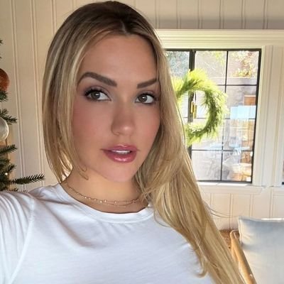 LorenN97795's profile picture. 