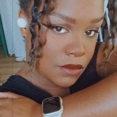naishadnt's profile picture. Carribeans stan account.