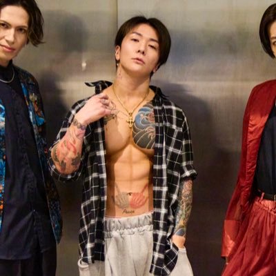 ViViD1年限定復活中@vivid_2025/普段は筋トレしながら割としっかり社長してます🏋️♂️💰ベンチプレスMAX150です💪