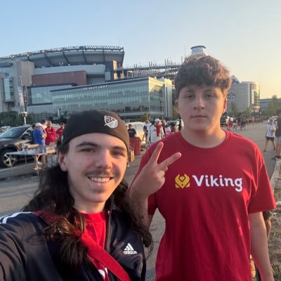 #ForBoston and #NERevs Fan. Referee, Goalkeeper, Track Athlete, and Photographer. FHS c/o 2028. Host of @FoxboroFortress (I’m the closer one in the pfp)