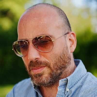 Media consultant, Journaliste, Entrepreneur. Communicant. passé par Paris Match, France 24, BBC. 7 ans en Syrie.