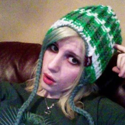 me gusta paramore y hablar de música