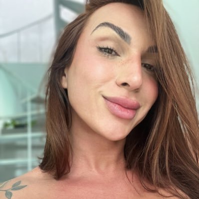 Creator Content 🔞 Trans Woman🦋✨️ Brasil 📍https://t.co/AI1jUe8uBu vídeos amadores 🤤💦