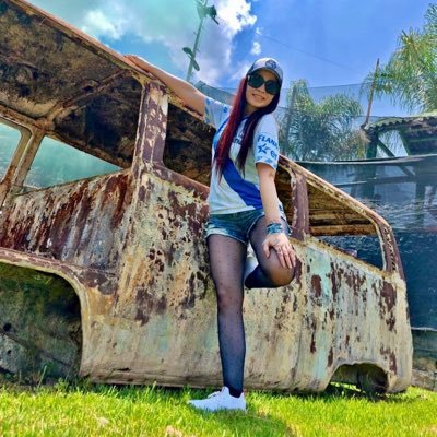 A mujeres como yo no las conoces; las contraes. Como los matrimonios, las enfermedades y las deudas. IG: reina.azucar