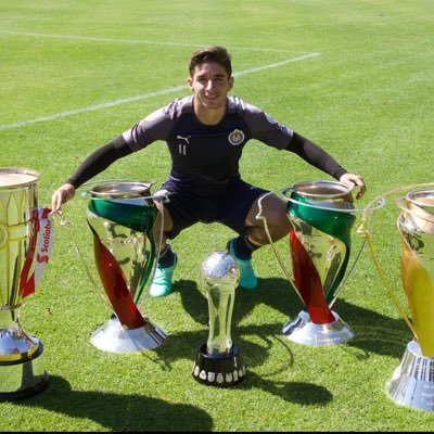 Jugador profesional de futbol, (Chivas)Lagos de Moreno Jalisco, marketingbrizuela@gmail.com