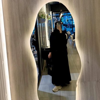 ysra63610's profile picture. 