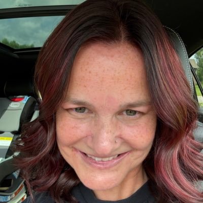 FarleyLovesdogs's profile picture. Loves my family, teaching and animals!