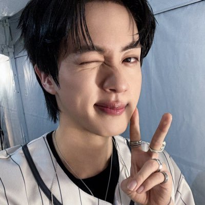 ✯ARMY✯ • 𝓢𝓮𝓸𝓴𝓙𝓲𝓷 & 𝓙𝓾𝓷𝓰𝓴𝓸𝓸𝓴 mi mundo entero 💗 • #BTS los amo 💜 • 🐰✨❤️ •