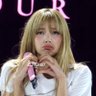 LiFn0327's profile picture. Only for #리사 #라리사~ take a look a little closer, u’ll fall in love with #LISA #LALISA like u’ve never been before.