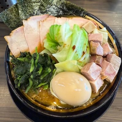 40年以上の阪神ファン。あとラグビー(推しはクボタスピアーズ東京・船橋ベイ、京産大)、最近は家系ラーメン巡りにハマり中。 写真撮影はiPhone17にて