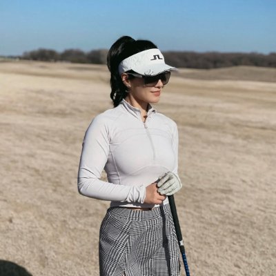 CharityRol75915's profile picture. Meet every challenge with a positive mindset.