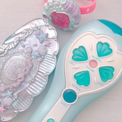 🌸アニメオタク🌸呟き多め雑多🌸女児向け・魔法少女アニメが好き🌸平成女児🌸