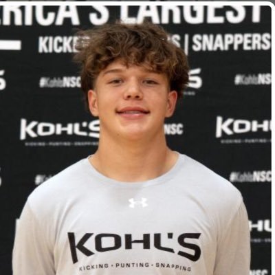 punter 4 1/2 ⭐️ & kicker 3 1/2 ⭐️ c/o 2028 6’0ft 185lb Ranked punter #5🇺🇸 Eaglecrest HighSchool Gpa:3.34 Email: Julianl/@iCloud.com Phone 📲 7209258812