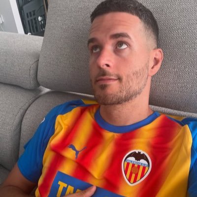 garbagebboii's profile picture. volkacio• perxikunn • she-he-they • troncos fc • eng/esp • multifandom • ofmd • queer ⋆｡°✩