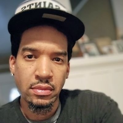 New Orleans ⚜️
Saints fan ⚜️
Pelicans fan🏀
Capricorn ♑🐐
Tattoo lover
Wine lover🍷