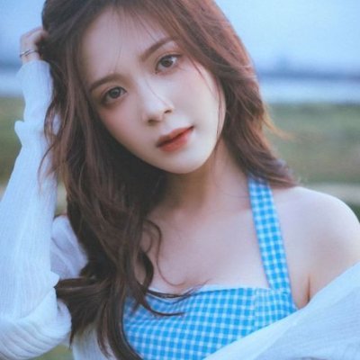 brown_aria99775's profile picture. 