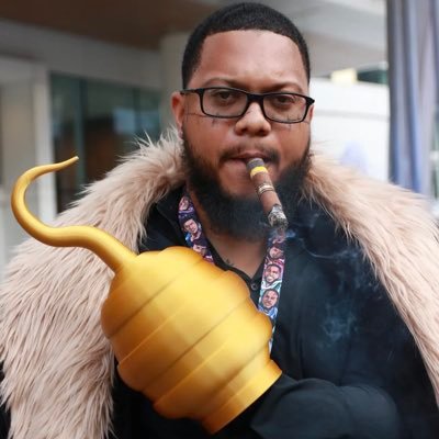 Yonko 🏋🏻 • Elpabh 🇧🇸 • Gaming & Anime Connoisseur 🍜🕹• Co-founder - @BeyEnt242 •