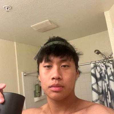 notandrew85's profile picture. sf