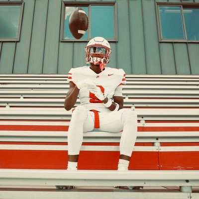Hillsboro Ohio | Class of 2027 | Hillsboro high school | 3.5gpa |5,11 | 170 | Running back/defensive back✝️