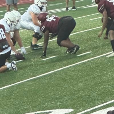 Jaedon Lyons||5’10 230||DT/CO 28||Mesquite High School|| gpa 3.8