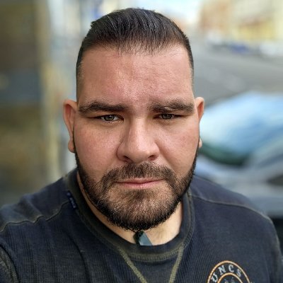 ztepily_divoch's profile picture. strong firefighter, electrician