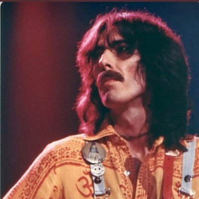 p0lkahat's profile picture. I’m very normal about everything, especially the Beatles 👍