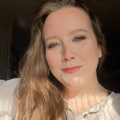 TXST alumna • she/her • bartender • Swiftie • Islanders & Patriots fan • cat mom of 2 • wife to @li_icedc_ 💍🩵