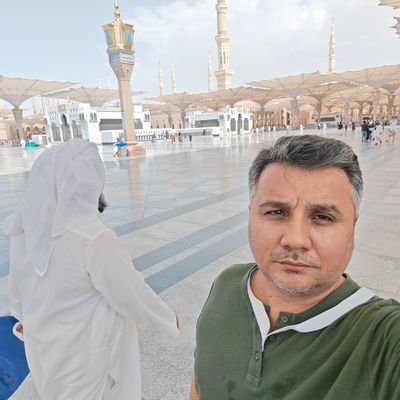 Hayat mutfak gibidir. Aynı malzemelerle şahane masa kurmak da çöpe atmak da senin elindedir‼️
Zulme sessiz kalma #SüresizNafaka Hakgaspıdır‼️
