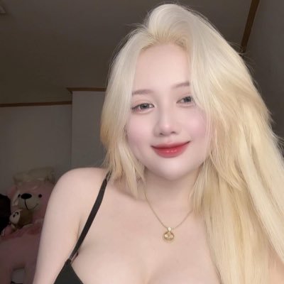 Quynhmai051997's profile picture. E tìm fwb ạ 👉 https://t.co/MmhCZXqqaG