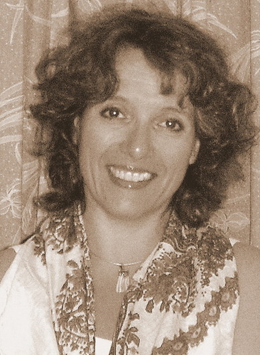 Socióloga. Directora de Comunicación Institucional de la ANEP. 
Picapiedra y aguatera.