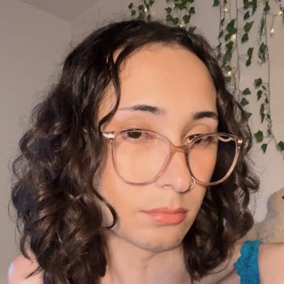 she/her 🏳️⚧️ ~ visual artist ~ costa del sol so loco 🐻 @BuildABear_Bot✨