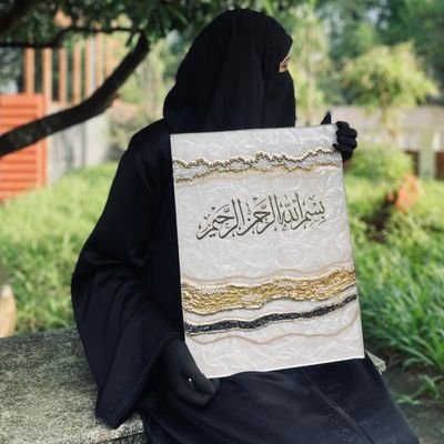 binth_lathweef's profile picture. Coding prodigy in the making💻
Resin Artist👩🏻‍🎨