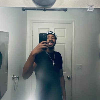 🐍🐍🧡💚 | Just here to talk shit & laugh.