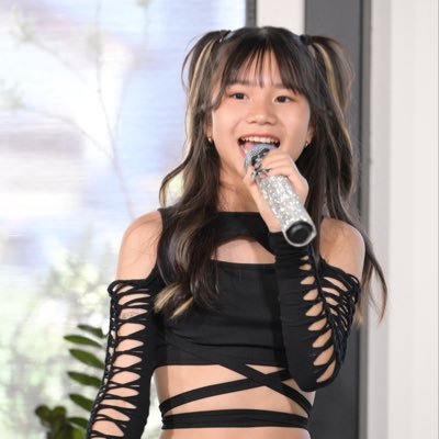 https://t.co/0jewBfzGnJ YouTubeチャンネル登録してね🐹ྀི歌とダンスが大好きな小学6年生🐹ྀིオリジナル7曲💿