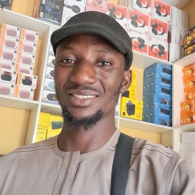 TijjaniNasiru9's profile picture. alhamdullilah   proudly Muslim