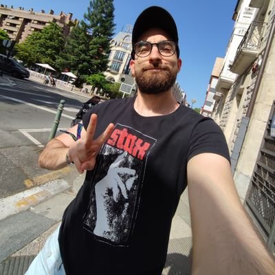 Periodista. Me puedes leer en @freerockin y @elgiradiscos.
