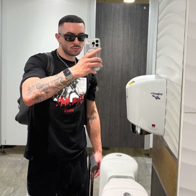 pytn_s's profile picture. 