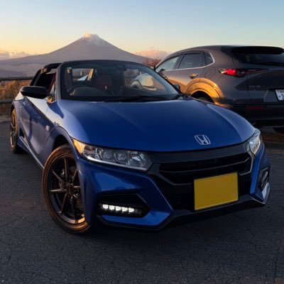 S660を機にX始動しました。無言フォロー失礼します。フォローバックして頂いた方ありがとうございます。マーチnismo S→S660 moduloX 前期 フレンチブルーパールに乗ってます。基本はぼっちなのでソロツーしてます。宜しくお願いします。
