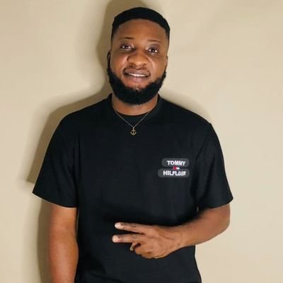 PaddyFresh3's profile picture. Civil engineer by the day artist at night..Positive vibes , positive energies that's all we zoom...Ain't never a clout chaser....A real Badass fun dude