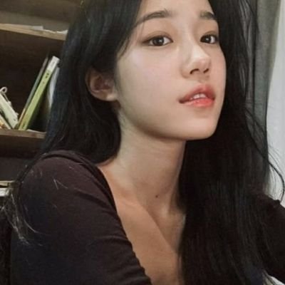 vshineunsoo's profile picture. 💆🏻‍♀️