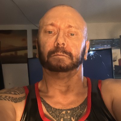 PayingHustler's profile picture. 