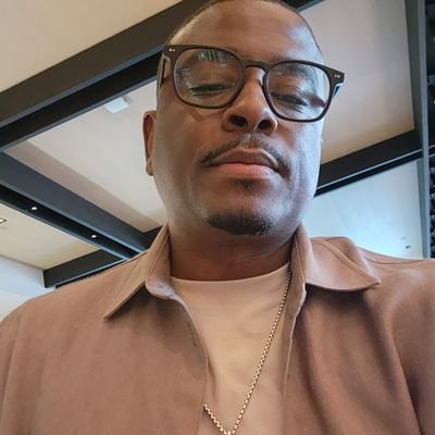 Brand Enhancer | Bridge Builder | Industry Disruptor #PublicRelations #GovernmentAffairs #DigitalMarketing #ThoughtsAreMine #PRSAGAFortyUnder40 #FAMU