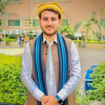 Vo lut jaye jo hmse dil ko lgaye🖤
Phiray hasraton ka janazah uthaye🥀