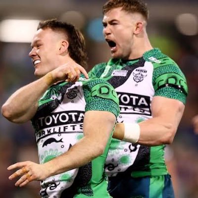 Work in Politics || Occasional Twitch Partnered Streamer || Owner of Donut || See him at https://t.co/J013dDeFrz || Bleeds Green
Ngunnawal Country
