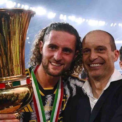 Profilo totalmente fallito, enjoyer di serge gainsbourg e della juveslavia