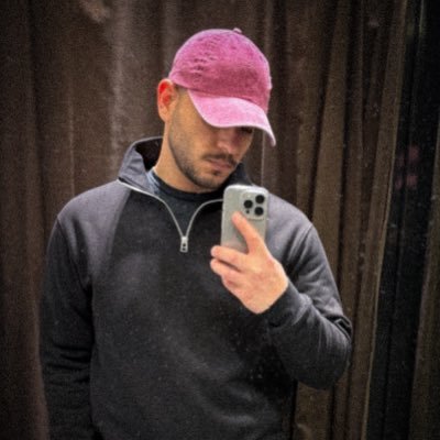 bekanntermann's profile picture. مهاجری که هنوز عرقش خشک نشده